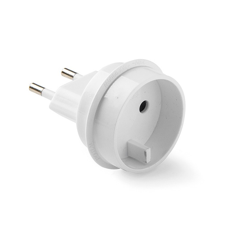 1403-E/ Adpatdor europeo universal 10A-250V
